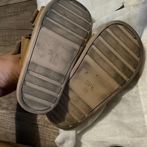 Leather Sandals - Picture 7 of 7